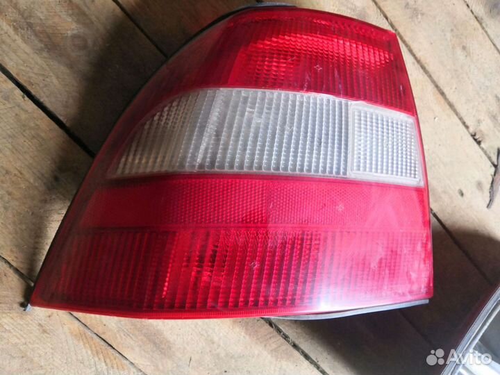 Задние фары