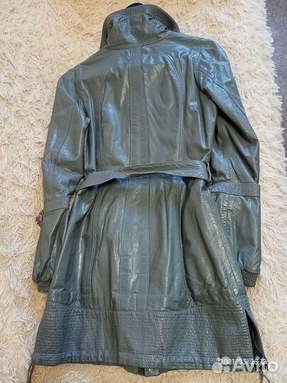 Кожаный плащ женский