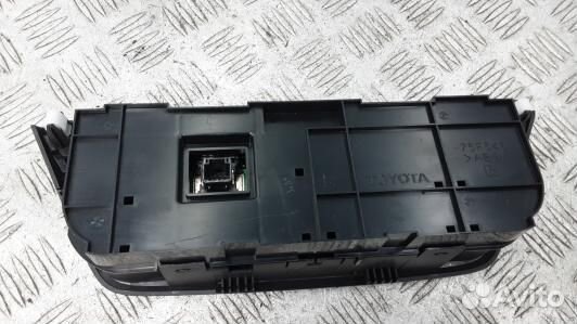 Блок управления печки и климат-контроля toyota RAV