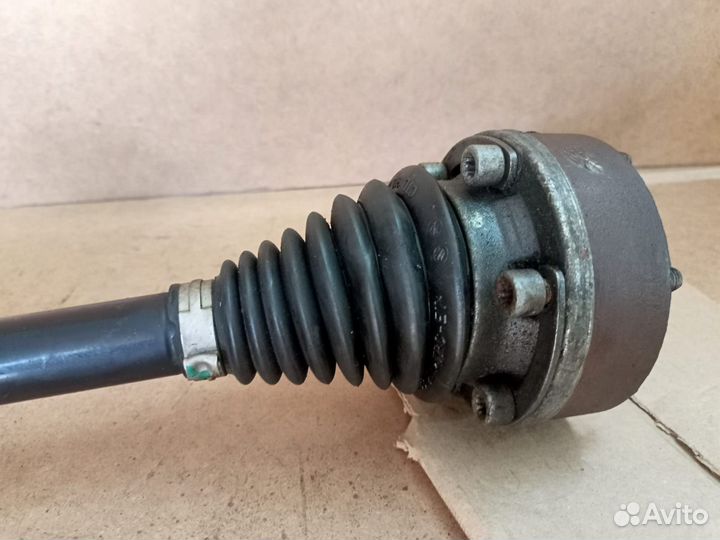 Привод задний левый Audi Q3 8U