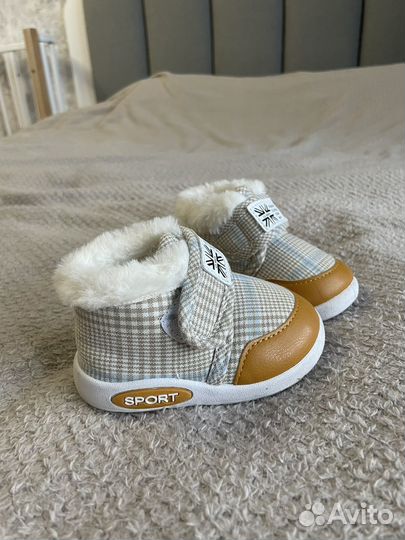 Ботинки утепленные 18 размер