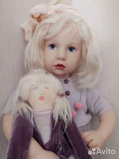 Коллекционная виниловая кукла Хильдегард Гюнцель