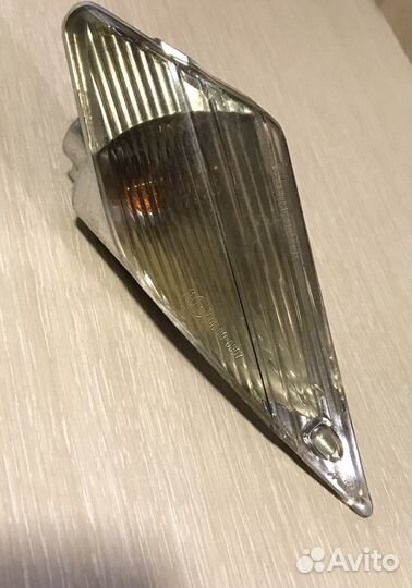 Правый передний поворотник Aprilia Sport City