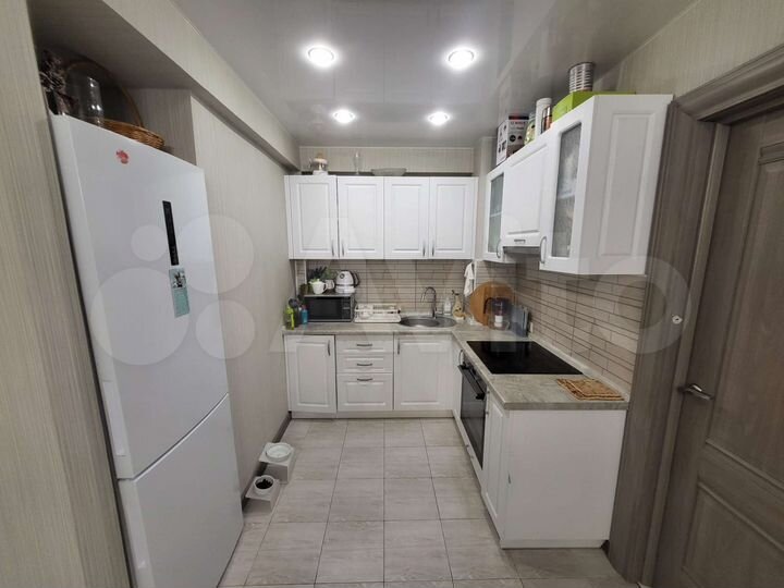 2-к. квартира, 58 м², 1/9 эт.