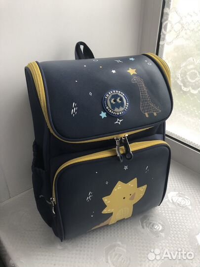 Школьный рюкзак (ранец )