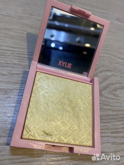 Хайлайтер BY kylie jenner
