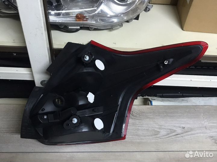 Фонарь Ford focus 3 хэтчбэк