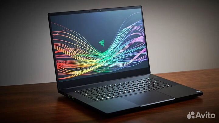 Razer Blade 17 (i7-12800H, 16G, 1TB, RTX 3070 Ti)