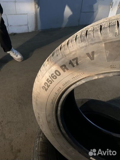 Continental ContiPremiumContact 5 225/60 R17 V