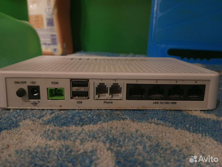 Маршрутизатор (роутер) NTU-RG-1402G-W