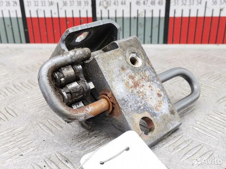 Петля двери передней левой для Audi A6 C5