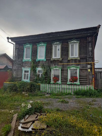 Доля в 2-к. квартире, 52,2 м², 1/2 эт.