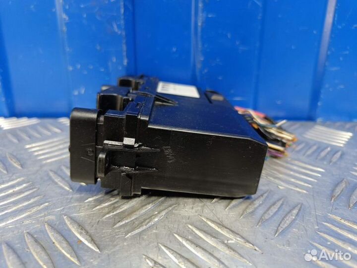 Блок управления стеклоподъемниками Volkswagen