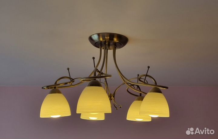 Люстра потолочная