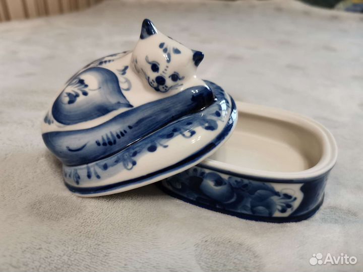 Шкатулка гжель кошка дрема