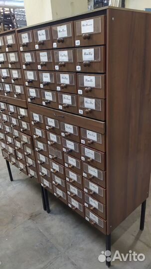 Картотечный шкаф