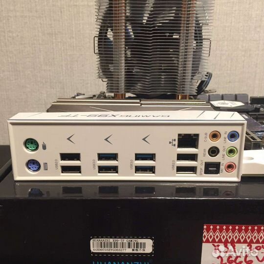 Материнская плата+Xeon e5 2666v3+ 16GB+SSD 256GB