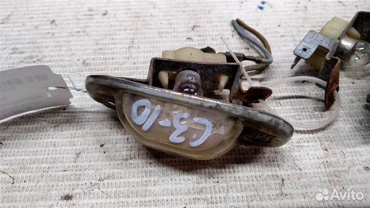 Фонарь подсветки номера Audi 100 С3 83-91г