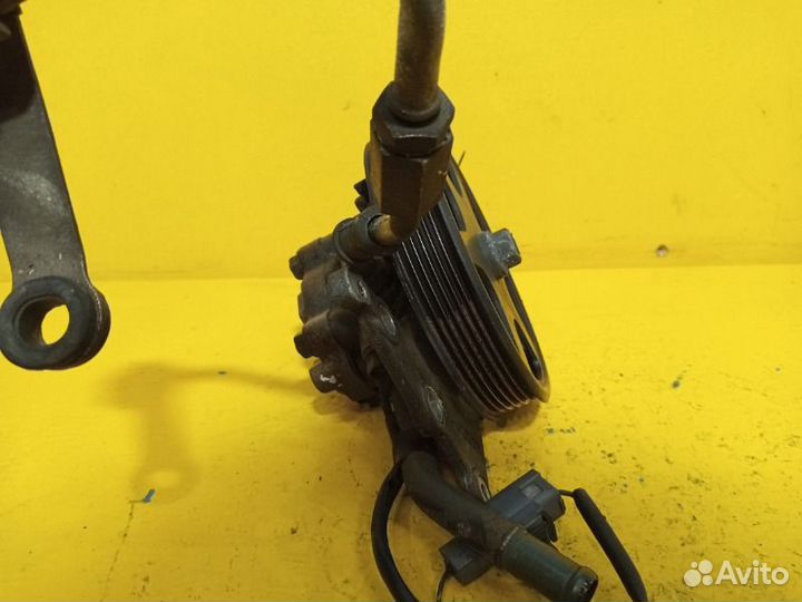 Насос гидроусилителя гур Mazda Mpv GY 1999-2006