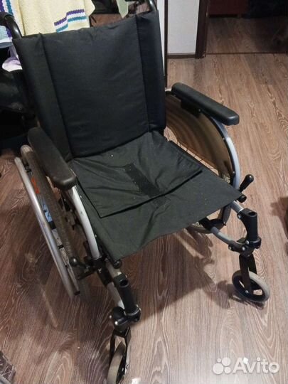 Инвалидная коляска складная бу
