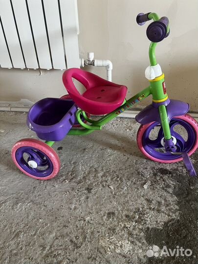 Трехколесный велосипед