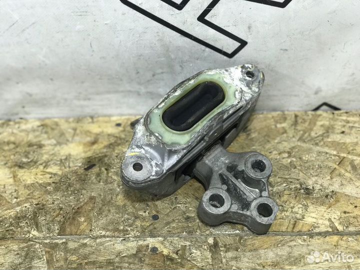 Подушка двигателя Opel Astra J GTC Рестайл