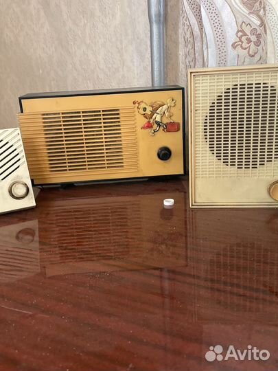 Радиоприемник ретро для интерьера