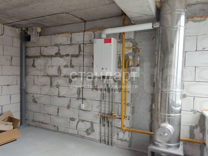 3-к. квартира, 91 м², 1/9 эт.