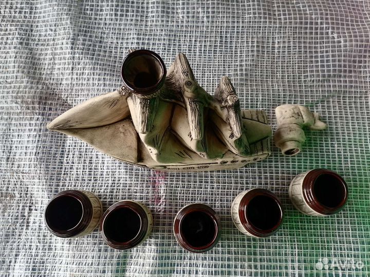 Графин, керамика, в виде парусника