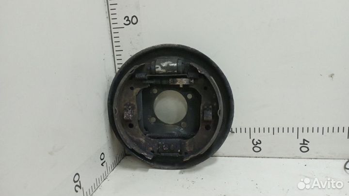 Кожух левого тормозного барабана Ford Focus