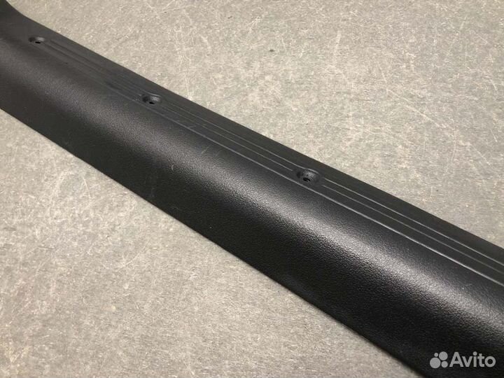 Накладка порога передняя правая Лада Гранта FL