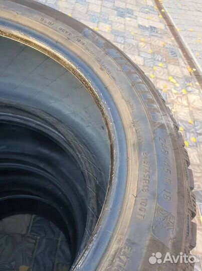 Michelin X-Ice North 4 245/45 R18 100T