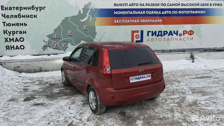 Ручка двери внутренняя правая Ford Fiesta (Mk VI)