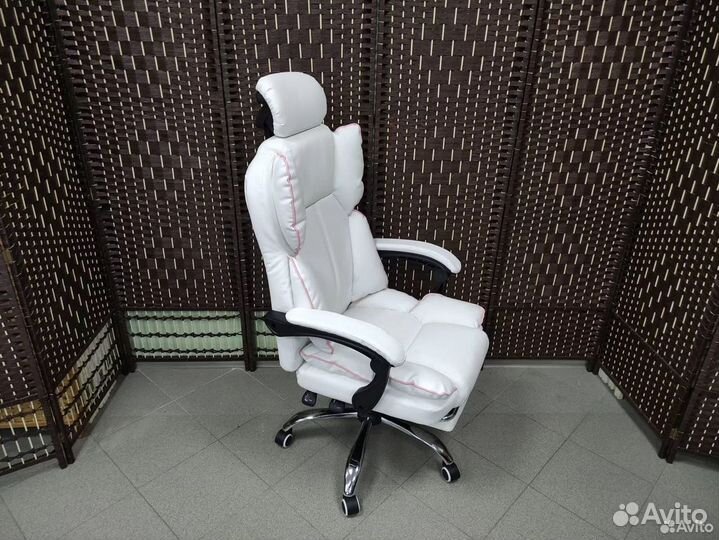 Компьютерное игровое кресло геймерское с массажем