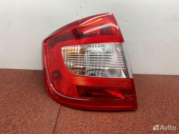 Фонарь задний левый Skoda Rapid седан CWV 2016