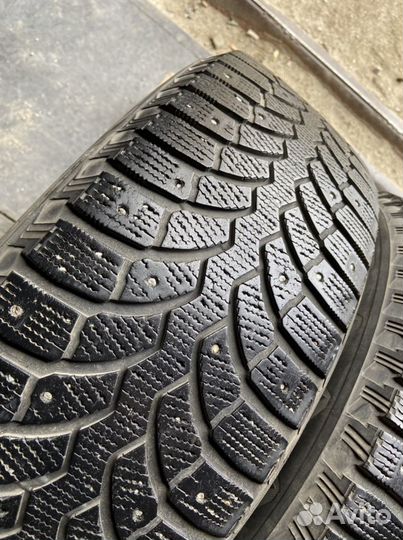 Bridgestone Blizzak Spike-01 225/65 R17