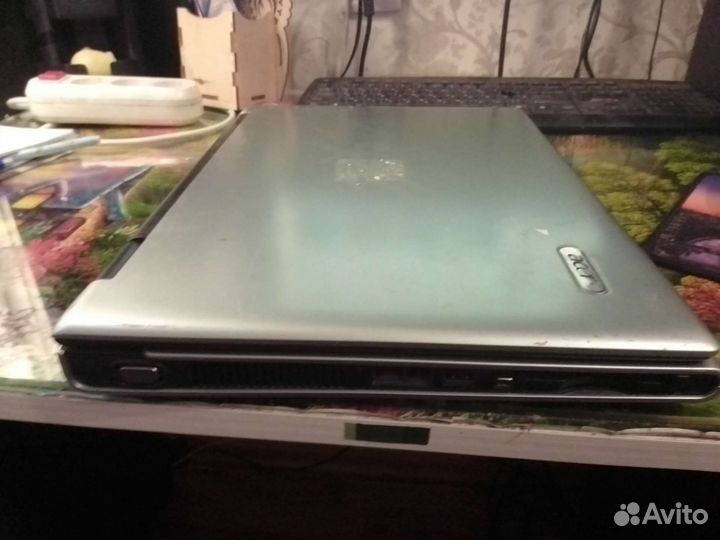 Acer travelmate 8100