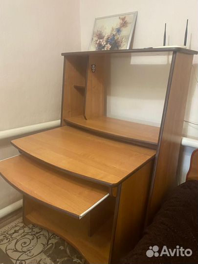 Компьютерный стол