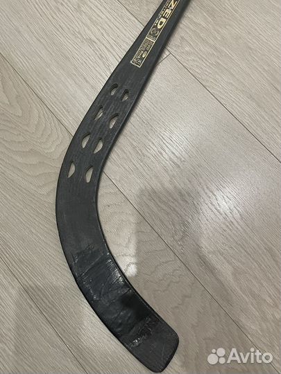 Клюшка хоккейная