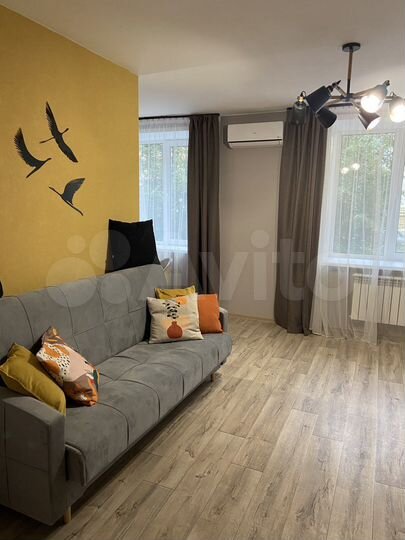 2-к. квартира, 51 м², 2/4 эт.