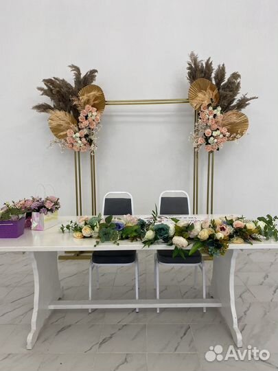 Свадебный декор. Арка, цветы на столы