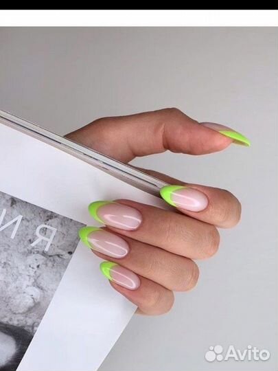 Маникюр педикюр