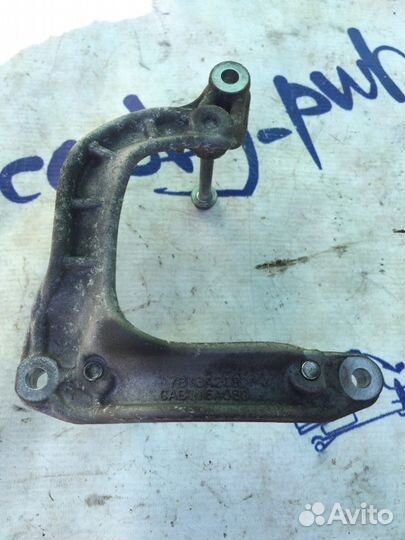 Кронштейн Mitsubishi Outlender CW5W 4B12 2010