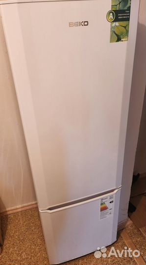 Холодильник Beko CS 325000