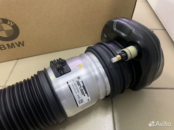 Пневмостойка задняя правая BMW G12 37106874594