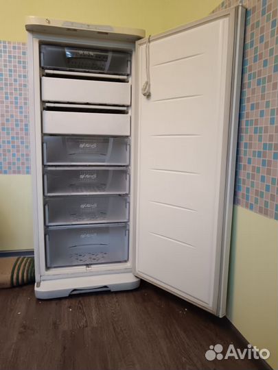 Морозильная камера бирюса