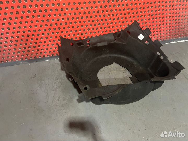 Ниша запасного колеса Land Rover Range Rover Sport