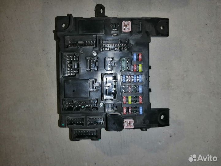 8637А318 Блок предохранителей на Митсубиши