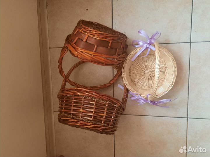 Корзина плетеная для фруктов или подарков бу