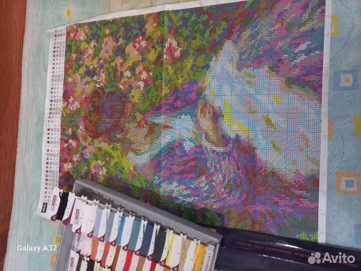 Остатки от набора Риолис Мадам Монэ за вышивкой